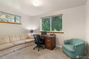 41 E Rainier Dr, Allyn, WA 98524 - Photo 25