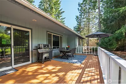 41 E Rainier Drive, Allyn, WA 98524 - Photo 31
