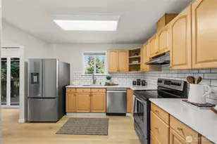 3105 13th St SW, Puyallup, WA 98373 - Photo 7
