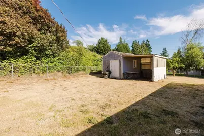 12712 1st Avenue Ct E, Tacoma, WA 98445 - Photo 35