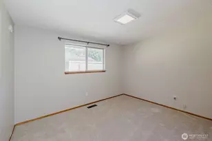 12712 1st Ave Ct E, Tacoma, WA 98445 - Photo 17