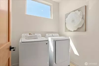 13702 37th Avenue NE, Seattle, WA 98125 - Photo 23