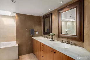 842 W Lake Sammamish Pkwy SE, Bellevue, WA 98008 - Photo 17