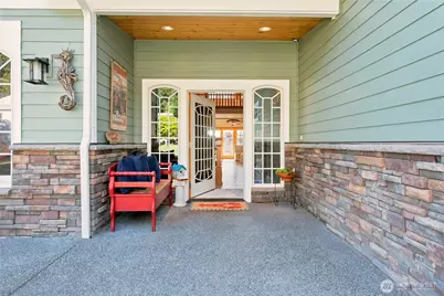 3640 S Shorewood Avenue, Greenbank, WA 98253 - Photo 5