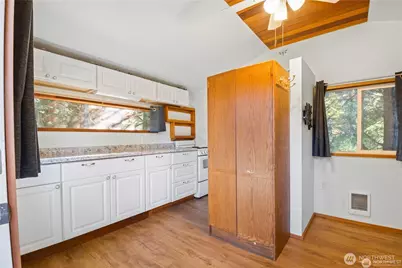 14310 200th Avenue SE, Renton, WA 98059 - Photo 9