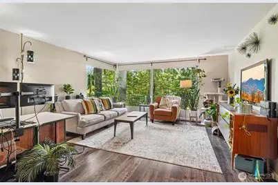 19604 10th Avenue NE, Shoreline, WA 98155 - Photo 9