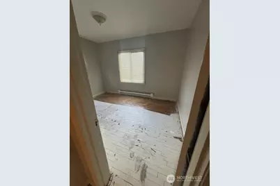 8205 S Bell St Street, Tacoma, WA 98408 - Photo 7