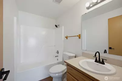 15012 2nd Avenue E, Tacoma, WA 98445 - Photo 17