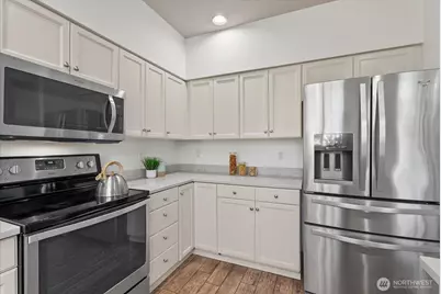 16147 NE 90th Way #3801, Redmond, WA 98052 - Photo 9