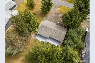245 Dolphin Avenue NE, Ocean Shores, WA 98569 - Photo 31