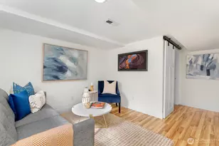 4329 5th Ave NE, Seattle, WA 98105 - Photo 17