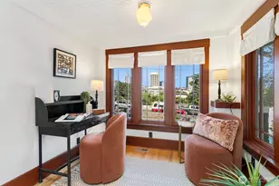 4329 5th Ave NE, Seattle, WA 98105 - Photo 5