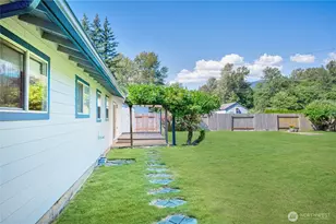 8947 Fruitdale Rd, Sedro Woolley, WA 98284 - Photo 31