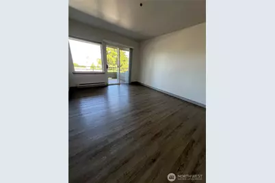 2921 Federal Avenue #302, Everett, WA 98201 - Photo 5