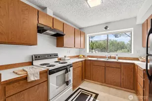 909 N James Ave, East Wenatchee, WA 98802 - Photo 17