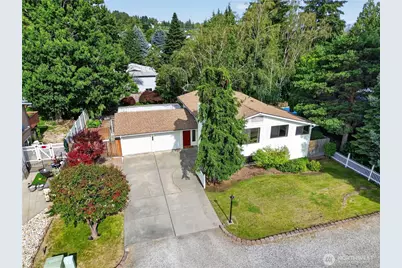 909 N James Avenue, East Wenatchee, WA 98802 - Photo 1