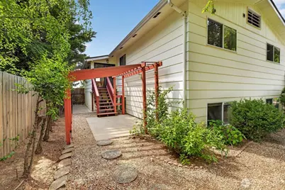 909 N James Avenue, East Wenatchee, WA 98802 - Photo 33