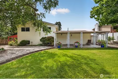 909 N James Avenue, East Wenatchee, WA 98802 - Photo 31
