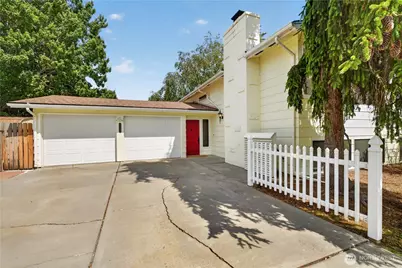 909 N James Avenue, East Wenatchee, WA 98802 - Photo 3