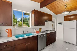 6901 N 18th St, Tacoma, WA 98406 - Photo 11