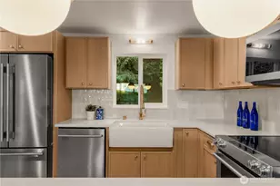 3613 40th Ave W, Seattle, WA 98199 - Photo 9