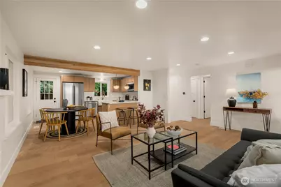 3613 40th Avenue W, Seattle, WA 98199 - Photo 5