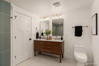 3613 40th Avenue W, Seattle, WA 98199 - Photo 23