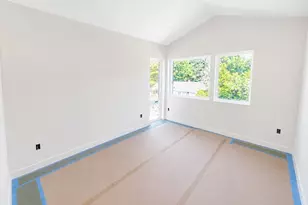 4907 SW Canada Dr, Seattle, WA 98136 - Photo 11