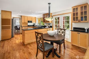 2302 126th Ave NE, Bellevue, WA 98005 - Photo 3