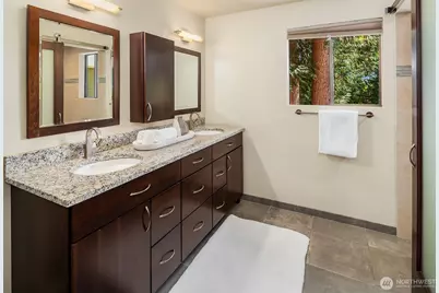 2302 126th Avenue NE, Bellevue, WA 98005 - Photo 19