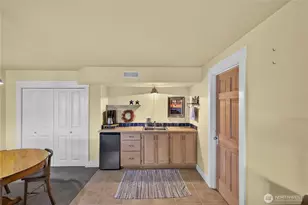 6426 Ivy St, Anacortes, WA 98221 - Photo 33