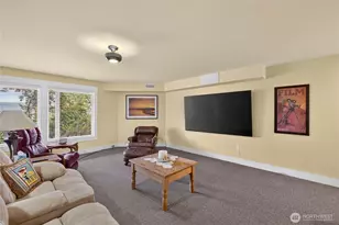 6426 Ivy St, Anacortes, WA 98221 - Photo 31