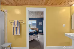 6426 Ivy St, Anacortes, WA 98221 - Photo 35