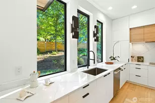 17720 SE 63rd Pl, Bellevue, WA 98006 - Photo 9