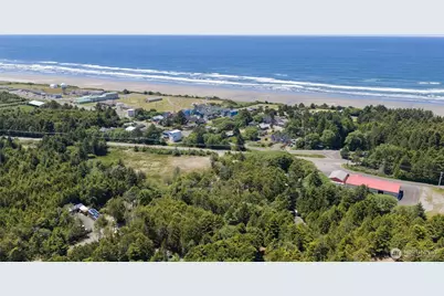 8 Biggs Avenue, Pacific Beach, WA 98550 - Photo 5