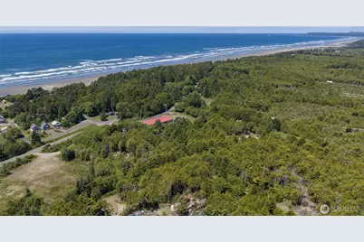 8 Biggs Avenue, Pacific Beach, WA 98550 - Photo 17