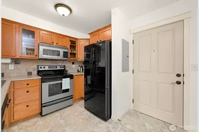 700 32nd Street #A412, Bellingham, WA 98225 - Photo 9