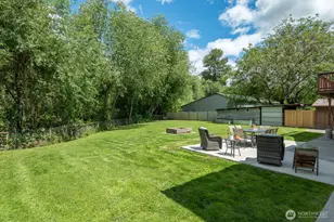 933 E Sharon Ave, Burlington, WA 98233 - Photo 33