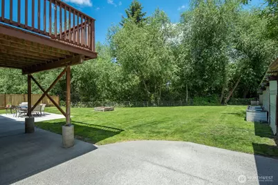 933 E Sharon Avenue, Burlington, WA 98233 - Photo 37