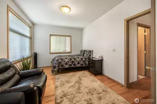 10821 Crestwood Dr S, Seattle, WA 98178 - Photo 17