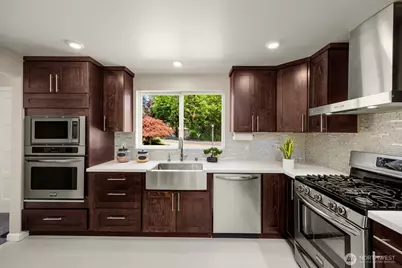 16711 NE 6th Place, Bellevue, WA 98008 - Photo 11
