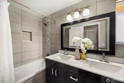 16711 NE 6th Place, Bellevue, WA 98008 - Photo 29