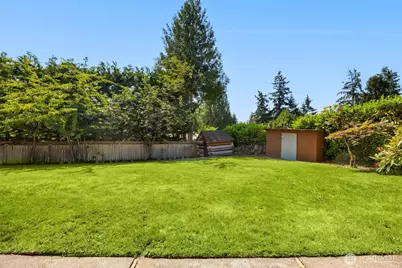 16711 NE 6th Place, Bellevue, WA 98008 - Photo 21