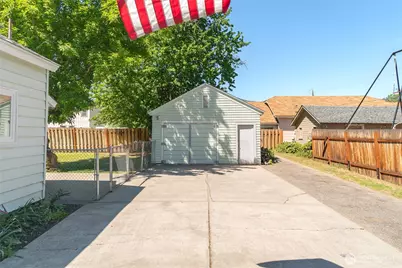 606 S Miller Street, Wenatchee, WA 98801 - Photo 21