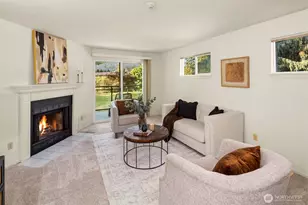 10838 E Riverside Dr, Bothell, WA 98011 - Photo 5