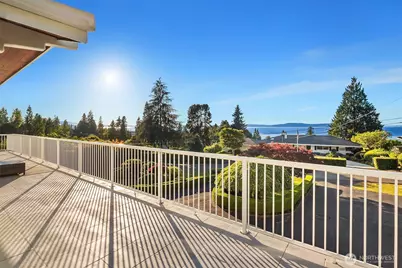 8308 Frederick Place, Edmonds, WA 98026 - Photo 3