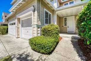 27426 Maple Ridge Way SE, Maple Valley, WA 98038 - Photo 3