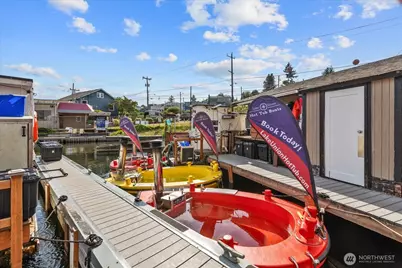 2401 N Northlake Way #E7, Seattle, WA 98103 - Photo 15