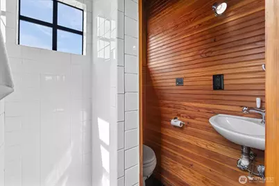 2401 N Northlake Way #E7, Seattle, WA 98103 - Photo 13