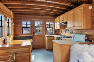 2401 N Northlake Way, Seattle, WA 98103 - Photo 7